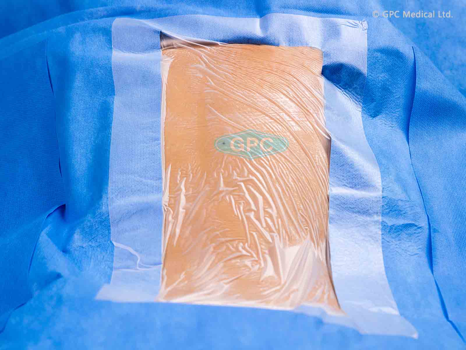 PAÑOS QUIRÚRGICOS PARA ESPINA / PAÑOS QUIRÚRGICOS 
PARA LAMINECTOMÍA ESPINAL/ PAÑOS QUIRÚRGICOS 
PARA LAMINECTOMÍA