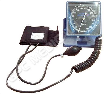 Sphygmomanometer- Universal