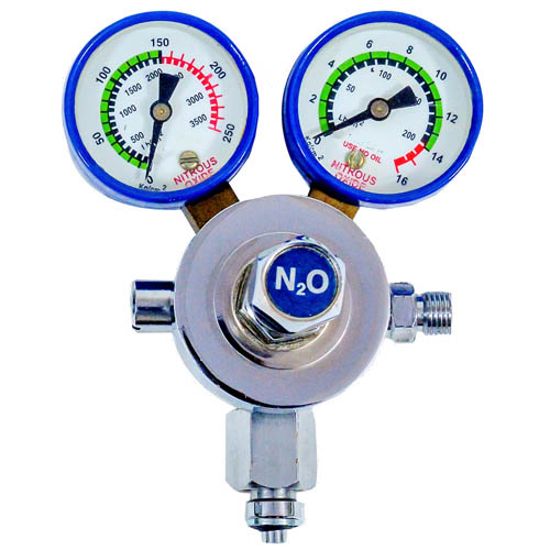 Regulador de una etapa, con dos calibradores